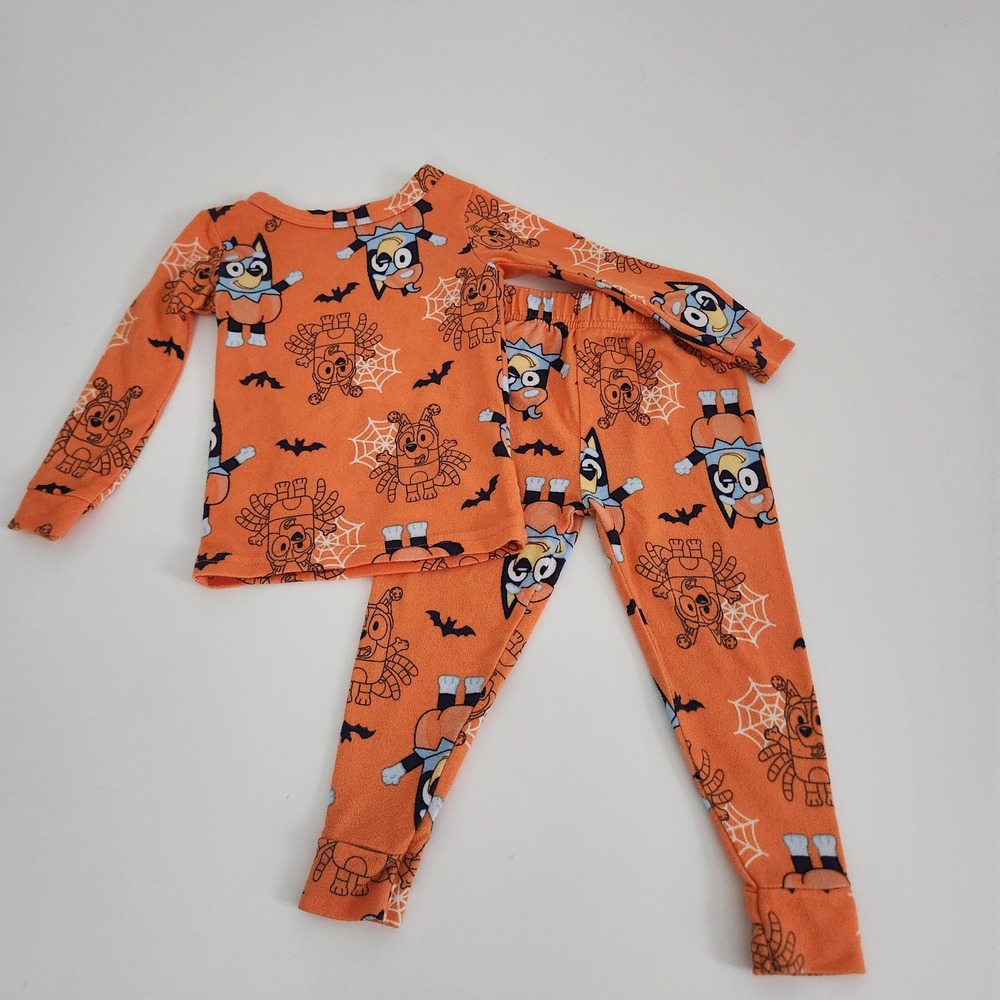 Bluey Halloween Pajamas 2T Orange Spider Bingo Long Sleeve Set - Picture 6 of 7
